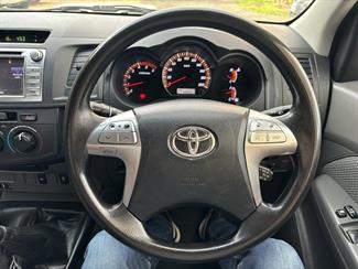 2014 Toyota Hilux - Thumbnail