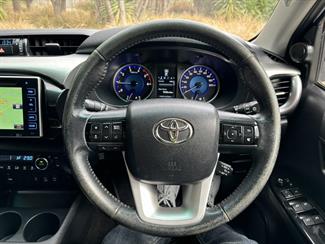 2016 Toyota Hilux - Thumbnail