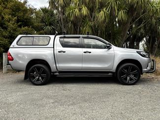 2016 Toyota Hilux - Thumbnail