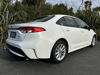 2019 Toyota Corolla - Thumbnail