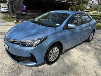 2018 Toyota Corolla - Thumbnail