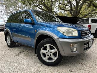 2003 Toyota RAV4 - Thumbnail