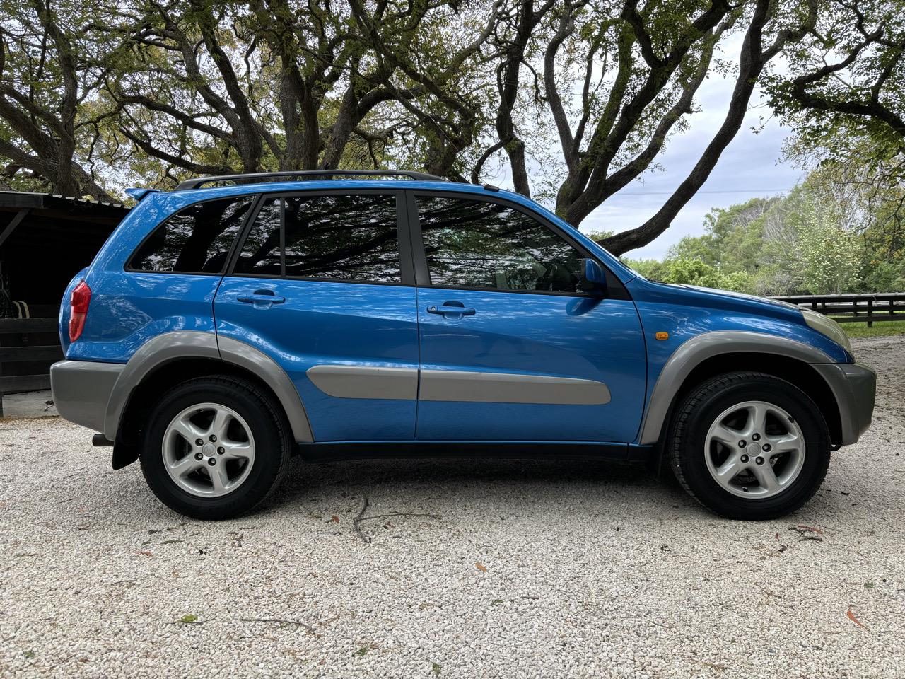 2003 Toyota RAV4