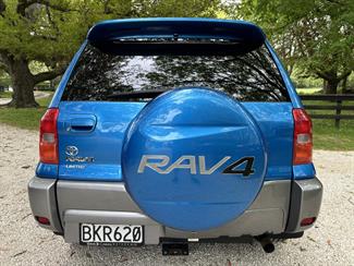 2003 Toyota RAV4 - Thumbnail