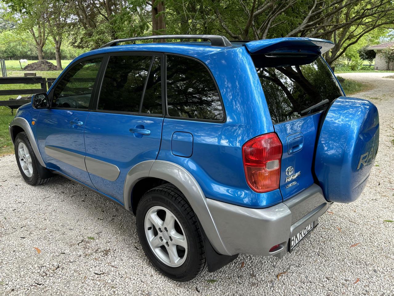 2003 Toyota RAV4